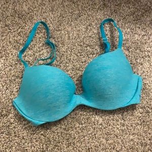 Turquoise PINK by Victoria’s Secret push up bra size 34B